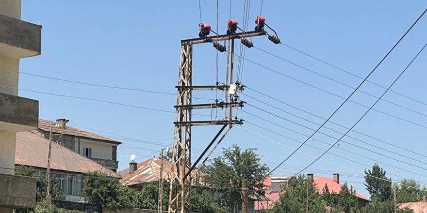 VEDAŞ Yüksekova’da yaşanan elektrik kesintilerinin nedenini açıkladı