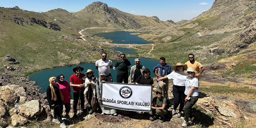 Doğaseverler Yüksekova Cilo Dağı'na çıktı