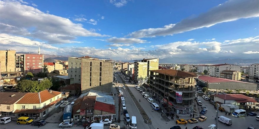 Yüksekova’da kazanan muhtarlar açıklanıyor