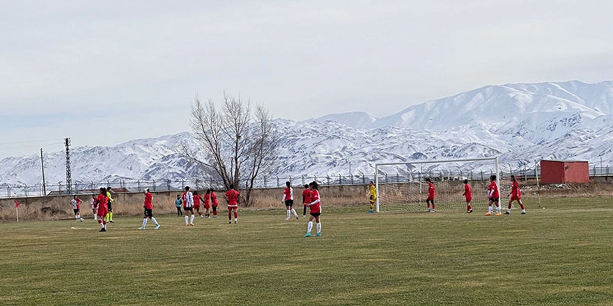 Kadın Futbolculardan Gol Şov!