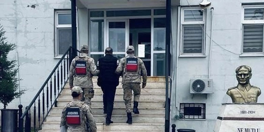 Hakkari'de hükümlü ve aranan kişilere operasyon: 100 gözaltı