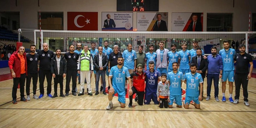 Hakkari Sportif Faaliyetler Kulübu, evinde galip