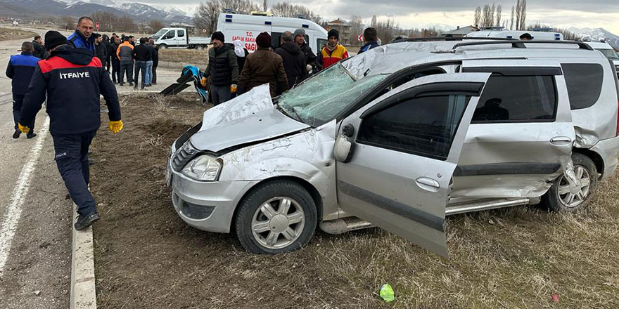 Yüksekova'da Trafik kazası meydana geldi: 1 ölü