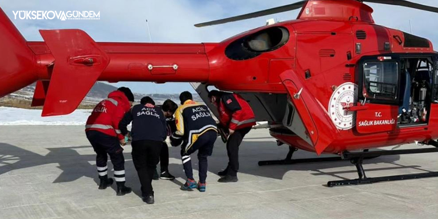 Hamile kadın ambulans helikopterle hastaneye ulaştırıldı