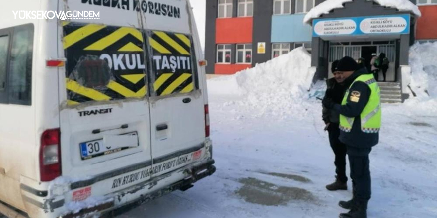 Hakkari’de okul servis araçları denetlendi