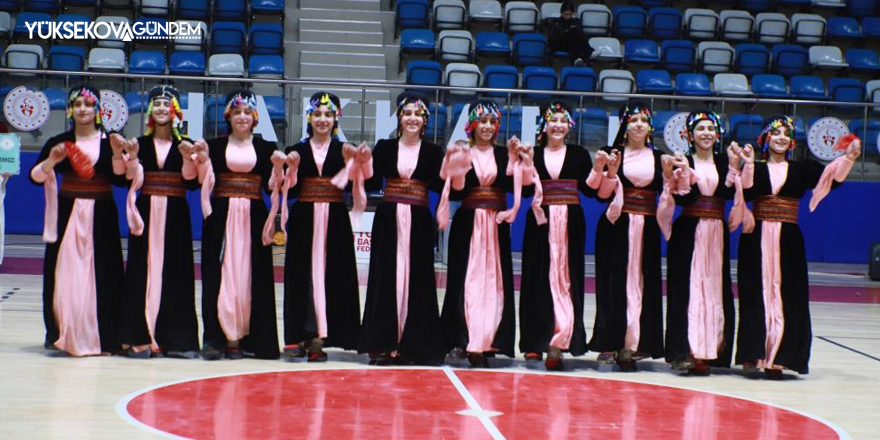 Hakkari’de “Kulüpler Arası Halk Oyunları Yarışması” yapıldı