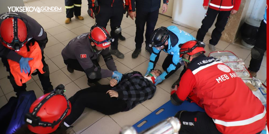 Hakkari'de gerçeği aratmayan tatbikat