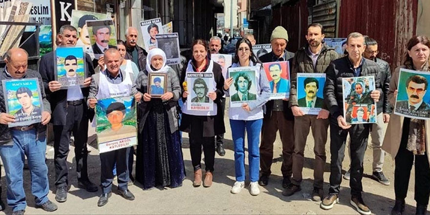 Münir Sarıtaş'ın akıbetini İHD Hakkari ve Kayıp Yakınları, Yüksekova'da sordu