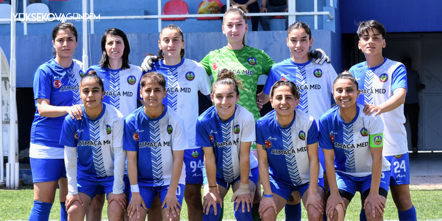 Yüksekova Belediyespor kadın futbol takımı 1. lig'e yükseldi