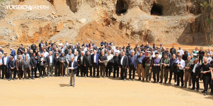 Hakkari'de köylüler madenlere karşı eyleme geçti: 'Dayanacak gücümüz kalmadı'