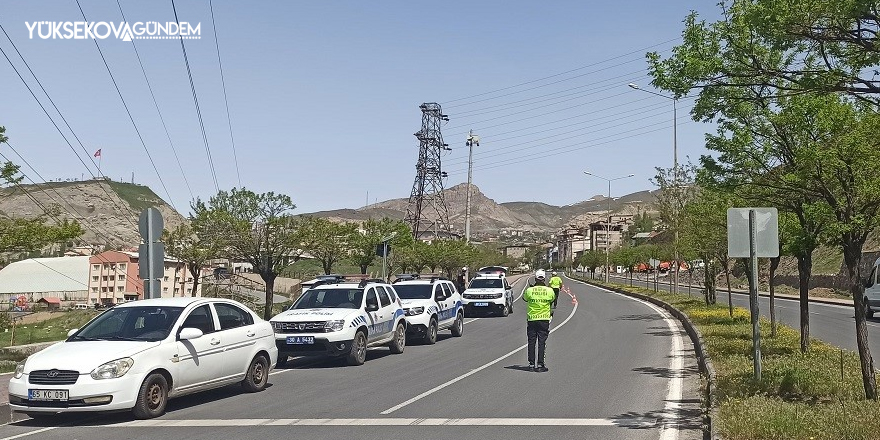 Hakkari’de drone ile trafik denetimi yapıldı