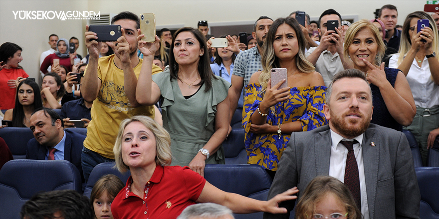 Milli Eğitim Bakanı Tekin: "20 bin öğretmen ataması yapılacak"