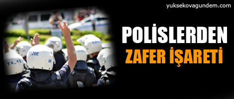 Polislerden zafer işareti!