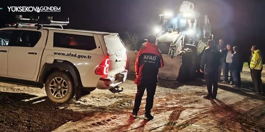 Yaylada mahsur kalan berivanlar ekipler tarafından kurtarıldı