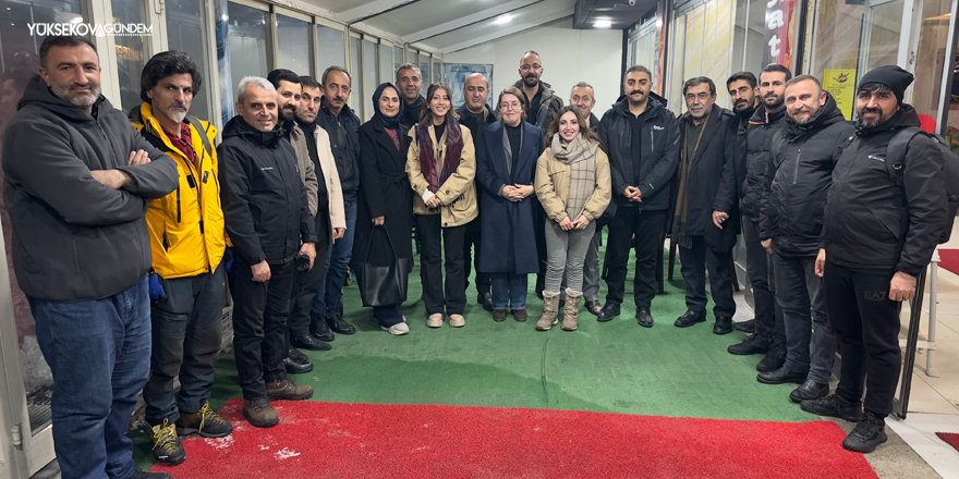 Yüksekova Belediye Eşbaşkanları Gazetecilerle Bir Araya Geldi