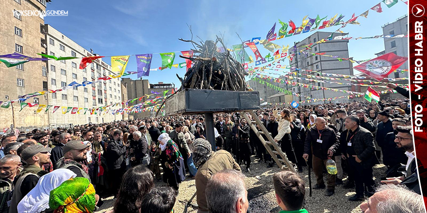 Yüksekova'da Newroz Coşku İle Kutlandı