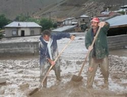 Saray İlçesi sele teslim