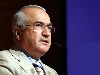 AKP, Meclis Başkanı adayını belirledi