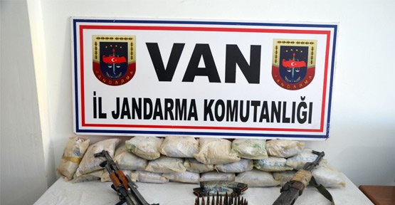 Başkale'de Silah Ve Uyuşturucu