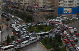 Yol çalışmaları trafiği felç ediyor!