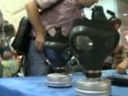 İsrail vatandaşlarına gaz maskesi dağıttı