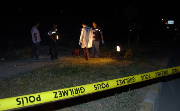 Van'da polis aracına saldırı