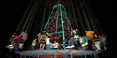 Hakkari'de lunapark sevinci