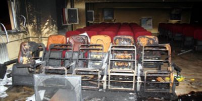 Hakkari'de okula molotofkokteyli atıldı