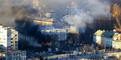 Bosna Hersek'te şiddetli protestolar