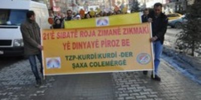 Hakkari'de Anadil Yürüyüşü