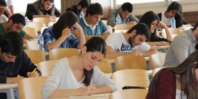 Üniversite sınavına girecek adaylara burs imkanı