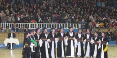 Van'da halk oyunları yarışması