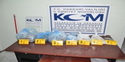 Yüksekova'da uyuşturucu yakalandı