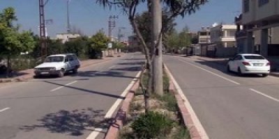 Şemsiye açtı yıldırım çarptı