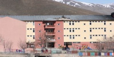 Akçalı Yibo'nun çatısı onarılmayı bekliyor