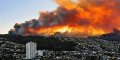 Şilinin Valparaiso kentinde dev yangın