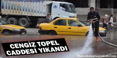 Cengiz Topel Caddesi Yıkandı