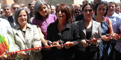 Yüksekova'da garaj açılışı