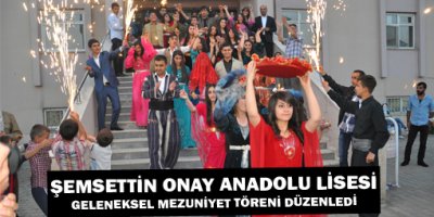 Öğrencilerin Mezuniyet Töreni