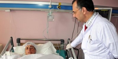 Vücudu kurtlanan kadın tedavi altında