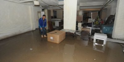 Uşak'ta 20 evi su bastı!
