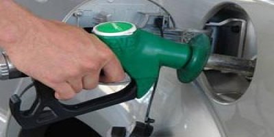 Benzine gece yarısı zammı