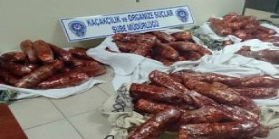 Sucuk arasında uyuşturucu sevkiyatı