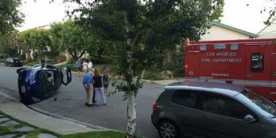 Devrilen Aracın İçinde Kocasıyla Hatıra Fotoğrafı Çektirdi