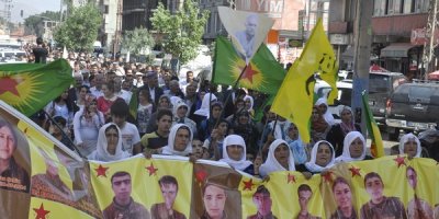 Gever Kobanî için Yürüdü