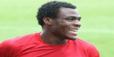 Emenike İstanbul'a geldi