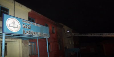 Gazi ilköğretim okulunda yangın