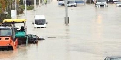 Ankara'da sel faciası: Çok sayıda yaralı var