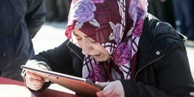 Yaralı kediye veteriner hekim sahip çıktı