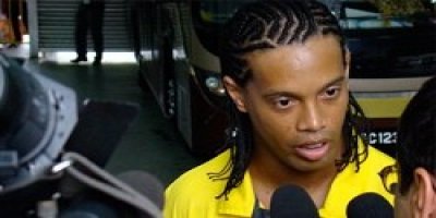 Ronaldinho 'öldü' bombası